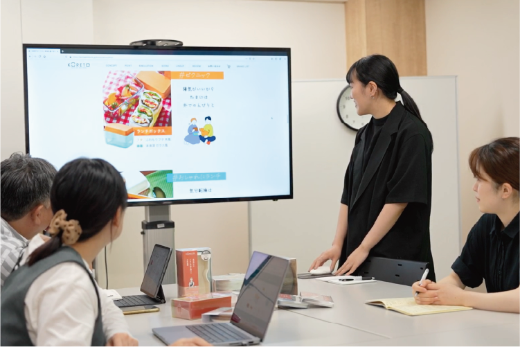 デザインに関する会議の様子